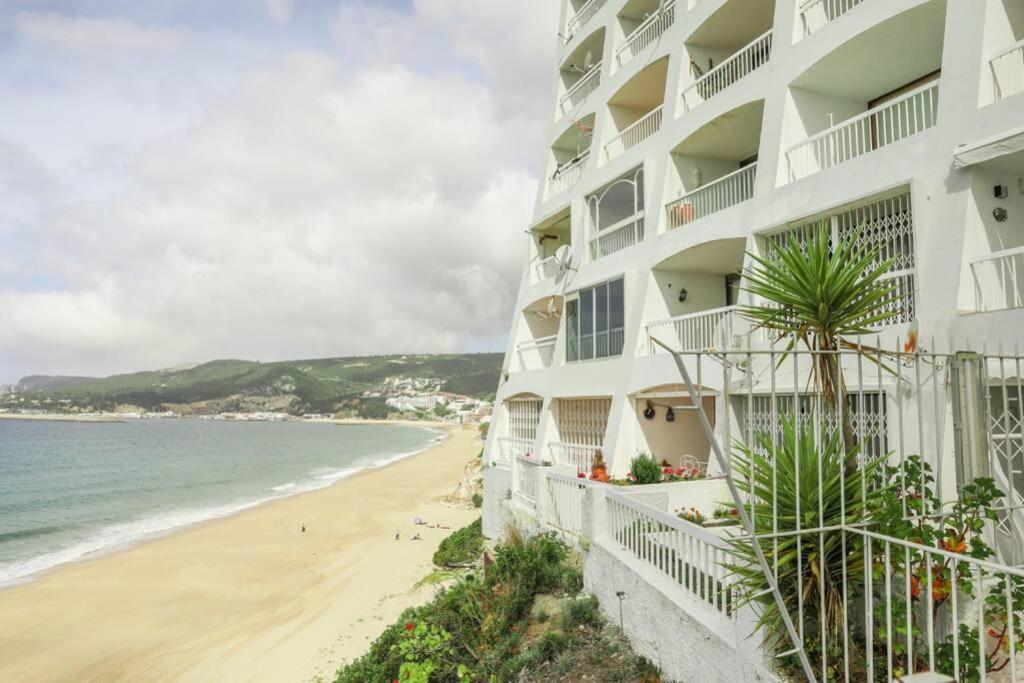 Green Dream Studio Next To The Beach By Trip2Portugal Sesimbra Bagian luar foto